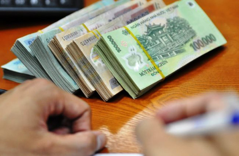 Có Nên Vay Tiền Đi Xuất Khẩu Lao Động Không?